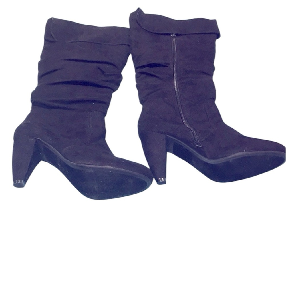 NWOT Paprika Black suede like Boots SZ 7.5